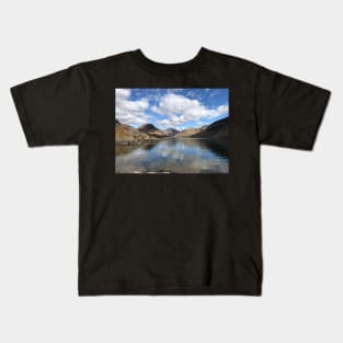 lake district wastwater looking towards great gable and scafell pike Kids T-Shirt